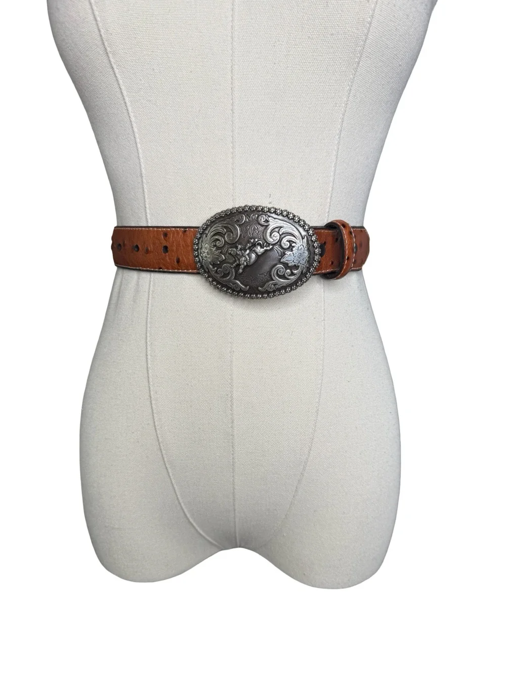 Nocona Belt Co. Ostrich Embossed Leather Belt Silver Tone Rodeo Buckle Sz. 22